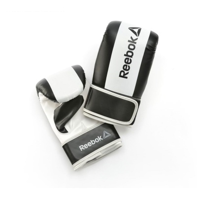    14 Reebok Retail Boxing Mitts