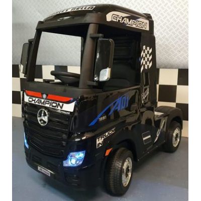   Rivertoys Mercedes-Benz Actros  
