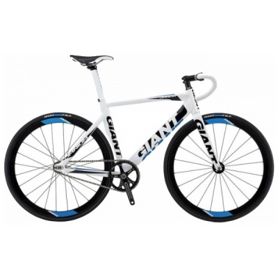  Giant Omnium